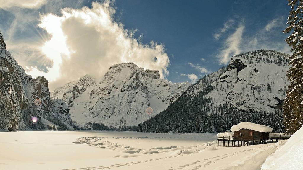 Hotel Trenker Braies  Exterior foto