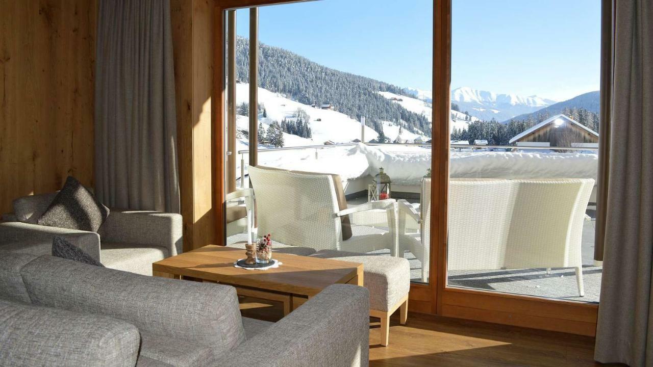 Hotel Trenker Braies  Exterior foto